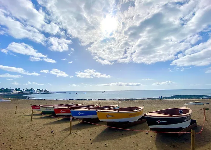 Princesa Ico, Cerca Del Mar