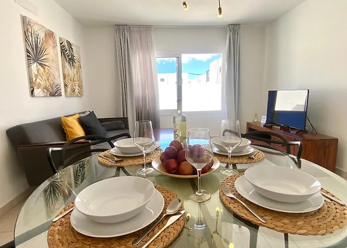 Princesa Ico, Cerca Del Mar * San Bartolomé