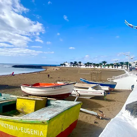 Princesa Ico, Cerca Del Mar *