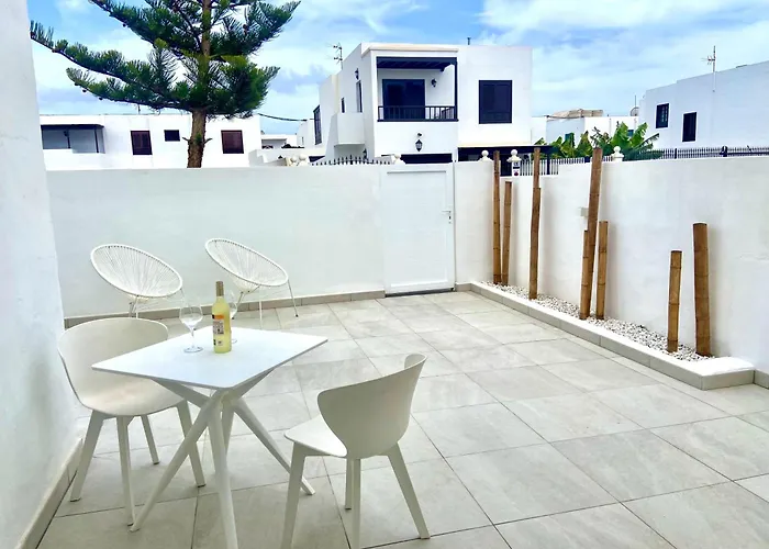 Princesa Ico, Cerca Del Mar * San Bartolomé